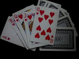 So Sánh Game Bài Online Và Truyền Thống – Điểm Khác Biệt Người Chơi Nên Biết